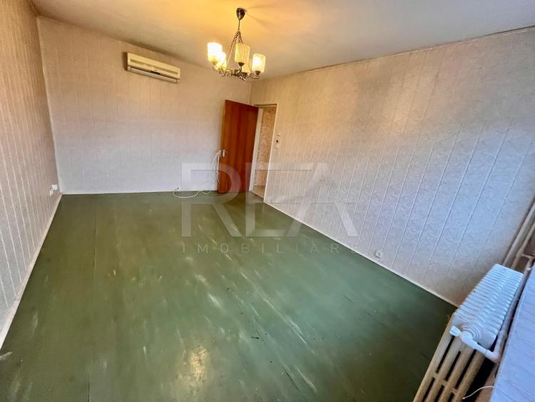 Apartament 3 camere dec Berceni /  Emil Racovita