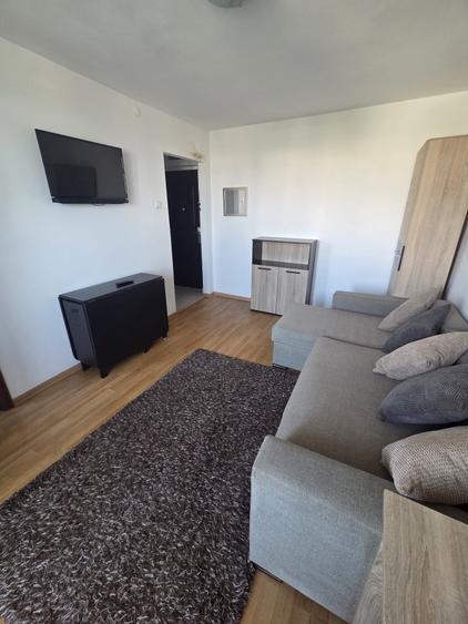 Apartament cu 1 cameră, decomandat, zona Tatarasi