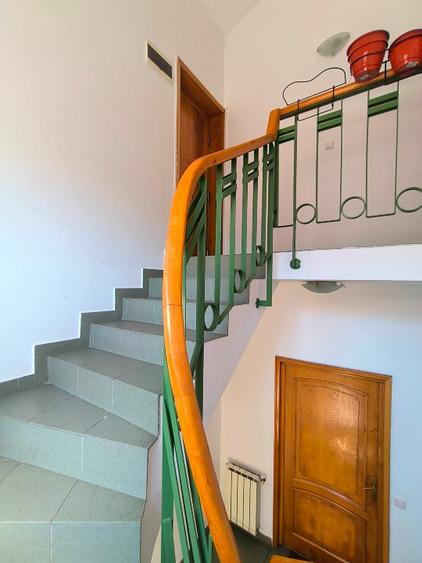 Vila tip Duplex/ Jumătate de vila individuala cu spatiu generos