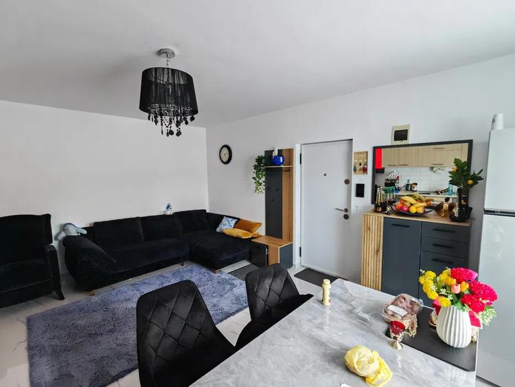 Apartament cu 3 camere, 61 mp, parcare, zona Cetatii