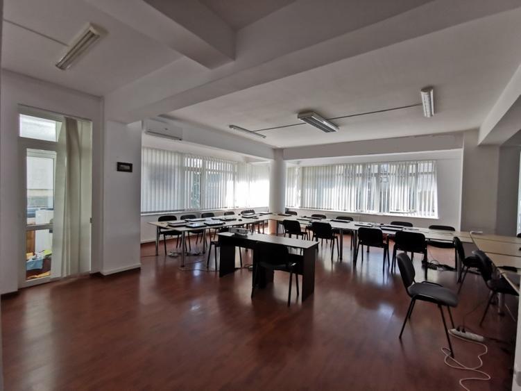 Birou etj 1/2 open space chicineta, gr sanitar, gaze a.c. pvc tripan singr/etaj