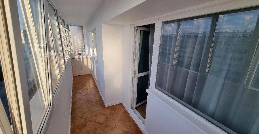 Apartament de 3 camere, 72 mp, balcon închis, două băi, Stefan cel Mare