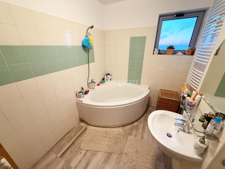 Apartament 3 camere Sara Sea View - balcon cu vedere la mare - 10