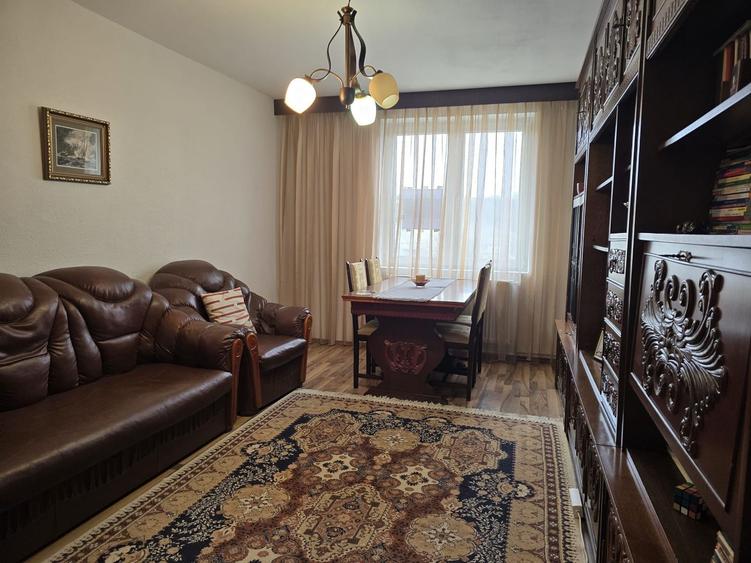 LOC. RACACIUNI, APARTAMENT 3 CAMERE