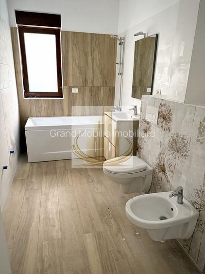 🏡 Penthouse modern cu 3 camere + terasa generoasa - 2