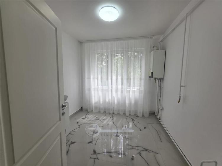 Apartament 3 camere - Alexandru cel Bun - etaj 2 - renovat