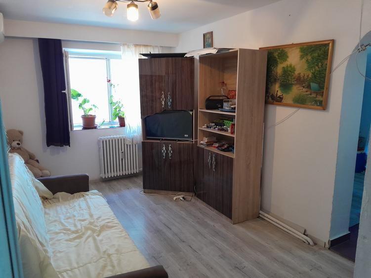 Apartament 2 camere si spatiu cu acces separat