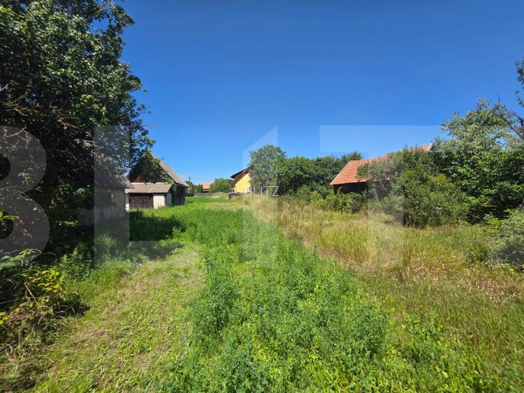 Casă cu potențial de investiție -în comuna Hătuica - 2