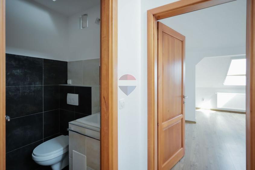 Apartament la mansardă – peste 140 mp utili | 3 dormitoare | Nufărul