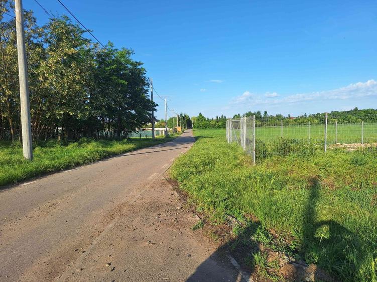 Teren de vânzare intravilan.
