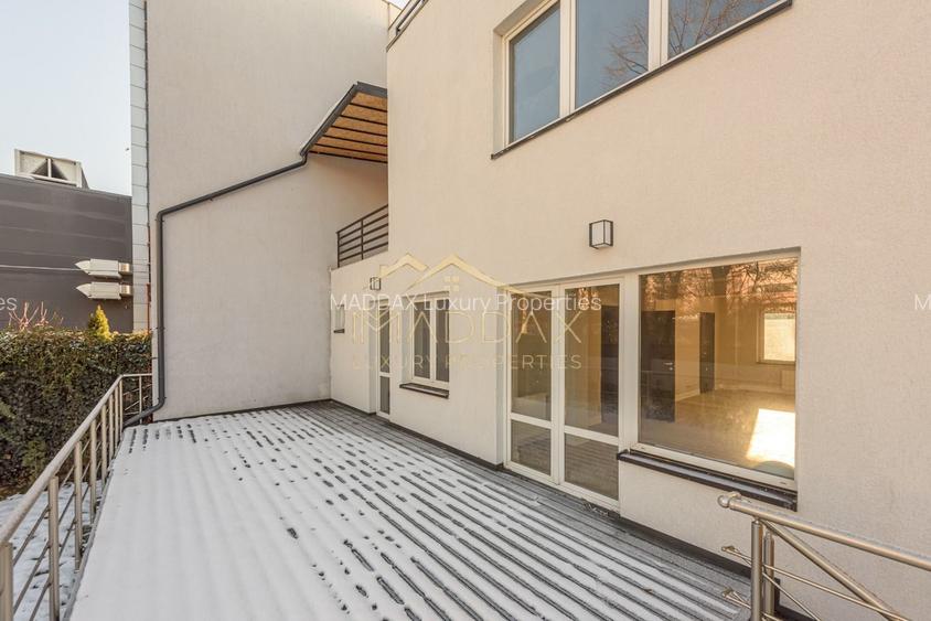 Vila ***400mp*** + Curte Proprie // zona Herastrau - 44