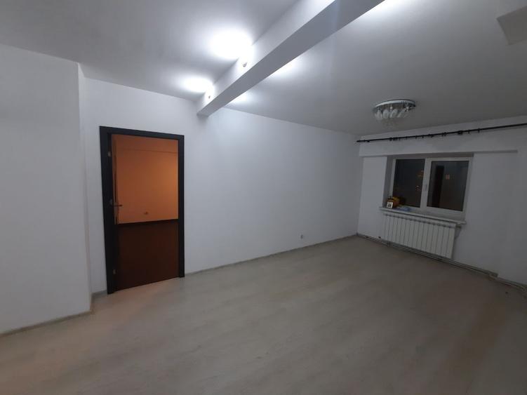 Apt 4 cam, decomandat, 94 mp utili,Traian / BCR / ANAF / Magic Cake - Cod 158644