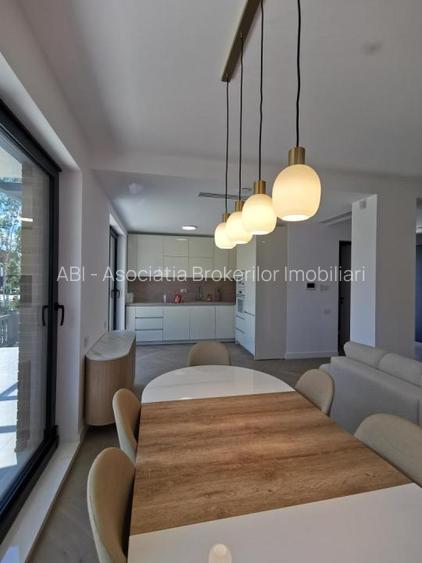 Proprietate exclusivista pe lacul Snagov 490000 euro / Chirie 2500 eu/luna - 22
