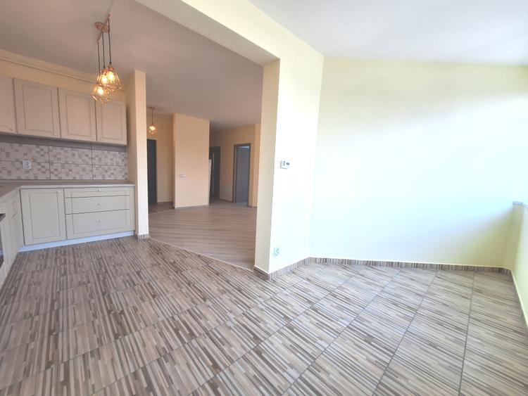 Apartament cu 3 camere, 86 mp, parcare, zona BMW
