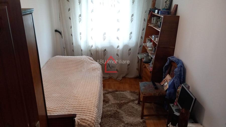 Apartament cu 3 camere, Decomandat, Zona Pacurari - 6