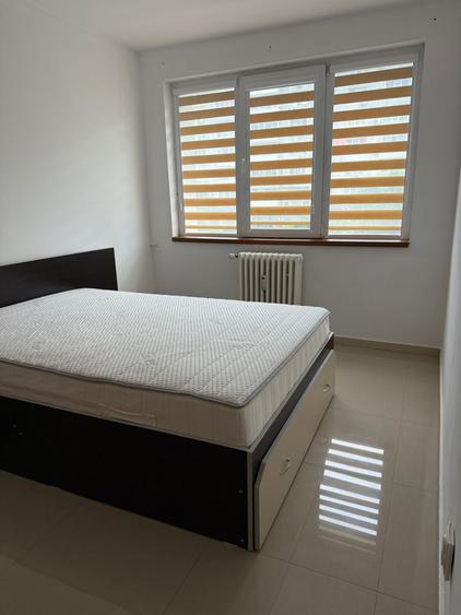 3 camere Piata Chibrit - *langa metrou 1 Mai*