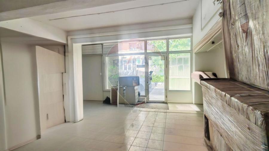 Spațiu comercial de vânzare Colentina | 61,4 mp | Parter I Vitrină