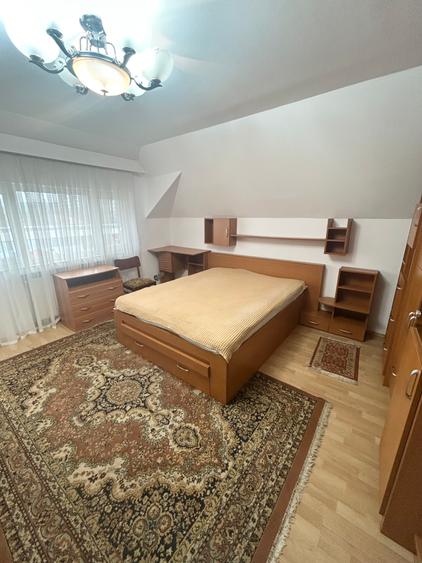 Pantelimon-Fundeni / Apartament 3 cam in vila / Loc de parcare-Curte