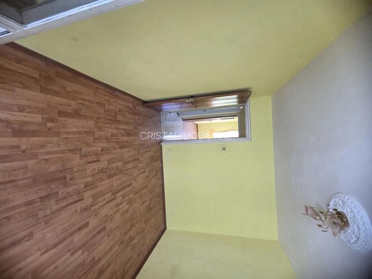 Vanzare apartament 3 camere, etaj 1, 64 mp, boxă, zona Trapezului - 3