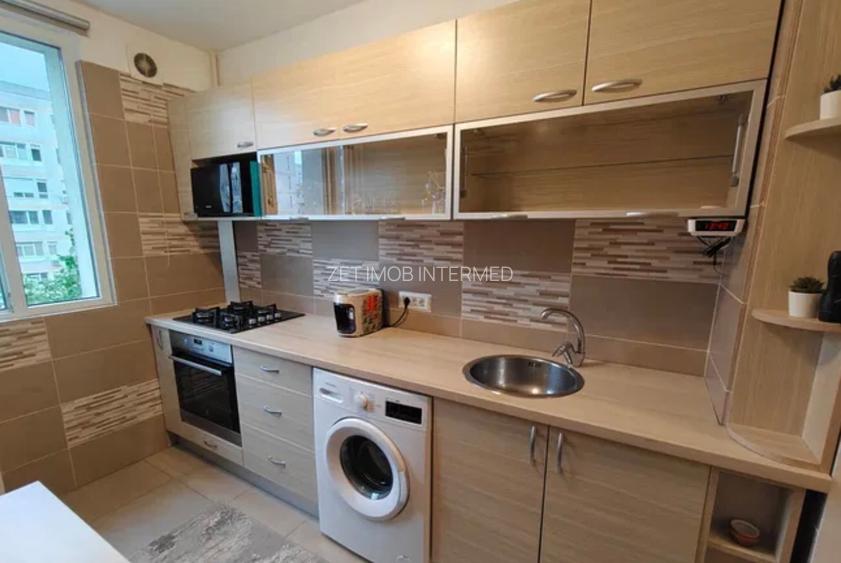 2 camere Dristor - int. Reconstructiei - 4
