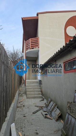 CASA  P+E, 4 CAMERE SUPRAFATA  UTILA 130 MP, LA GRI