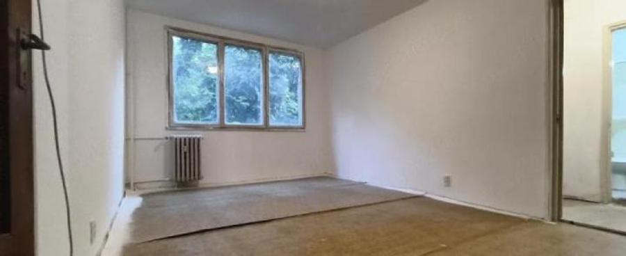 Brancoveanu/Uioara ap 3 camere,cf1,etaj 2/4 85.000euro