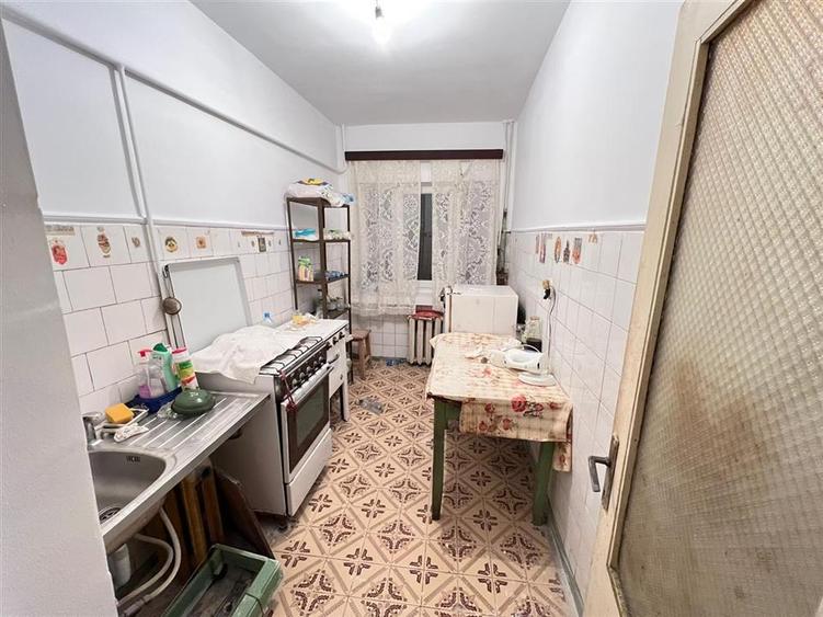 Apartament 2 camere, parter, zona centrala, fara imbunatatiri
