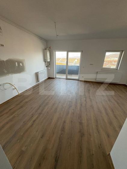 Apartament 3 camere, 64 mp, terasa, Centura