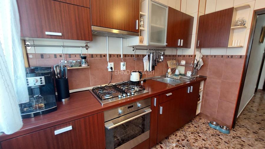 Titan,500 m de Metrou 1 Decembrie | 2camere, decomandat, 6/10, mobilat - 11