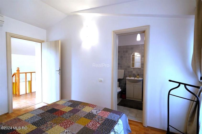 Cumpana - Del Sole, Str. Padova 4, vila P+M, teren pe colt de 397 mp! - 40