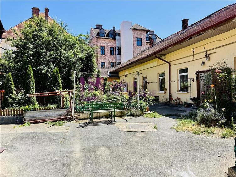 Apartament 2 camere de vanzare | Central | recent renovat | strada Crisanei