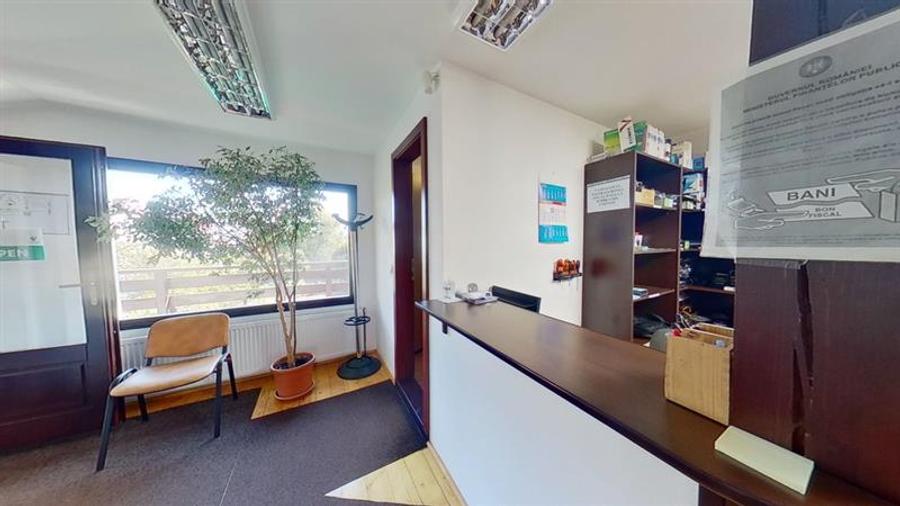 Nivel in casa, recomandat si activitati birou,  Central, Brasov.