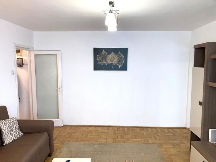 Piata Amzei / Calea Victoriei – 5 min. pana la Metrou Piata Romana - 5