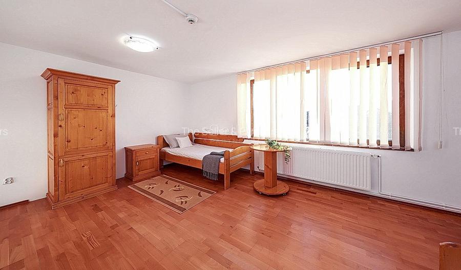 Cladire cu multiple destinatii - 37