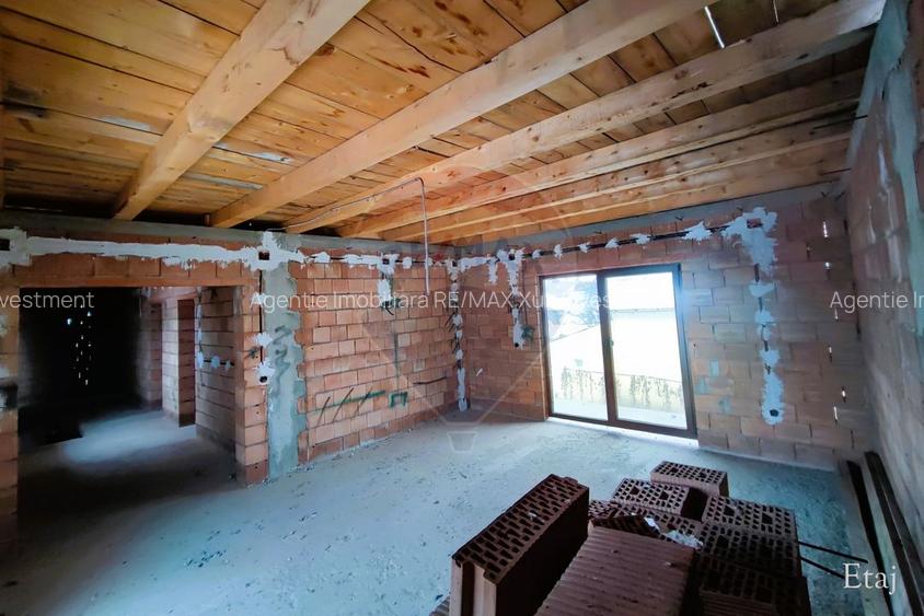 Casă/vilă spațioasă, centrală în Săliște, structură S+P+E+M - 8