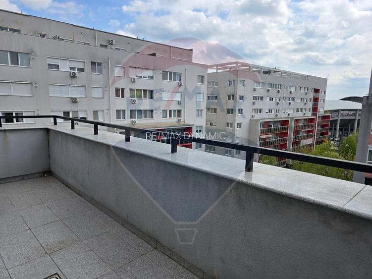 Apartament cu 2 camere de închiriat, loc de parcare, Ared Uta - 7