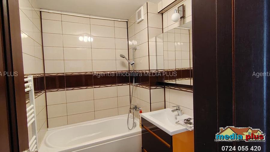 Apartament 3 camere semidecomandat de vânzare – Micro 16 - 9