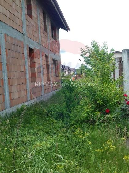 de vanzare Casă / Vilă cu 5 camere, la rosu - 4