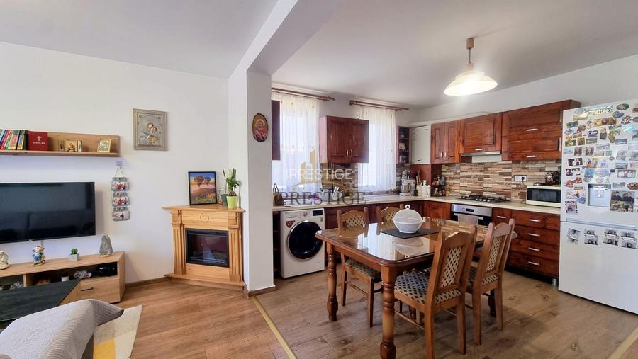 Casă de vânzare 4 camere Cartierul Arhitecților Sibiu | curte, parcare - 3