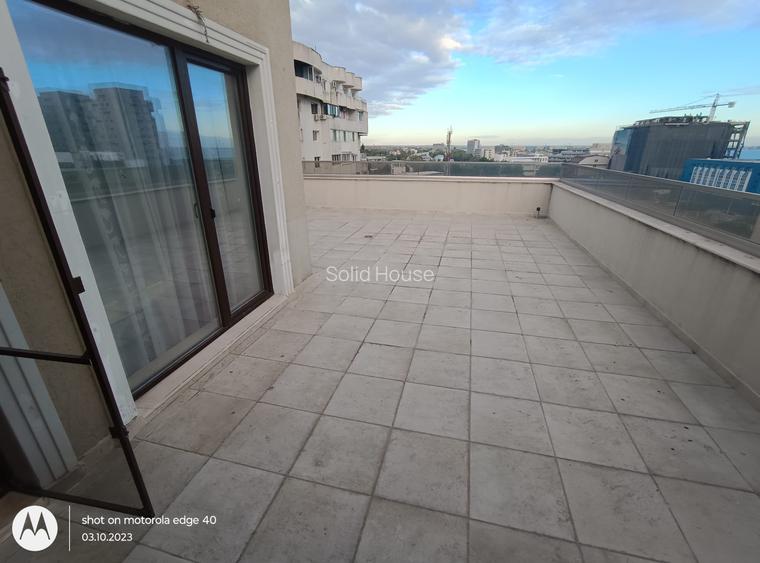 Inchiriez Penthouse 3 camere vedere frontala la mare Faleza Nord - 16