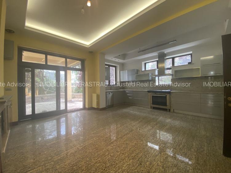 Vila spatioasa 11 camere | Baneasa - 2