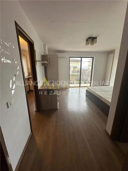 Garsoniera /Mobilata si utilata/Parcare inclusa in pret/Sos OLTENITEI - 9