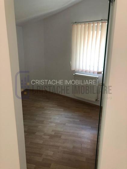 Fara comision! Cladire P+3+M_birouri/ activitati artistice_Universitate! - 12