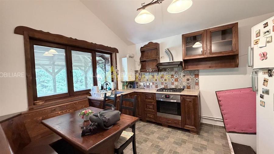 Casa Individuala - 4 camere - 2 bai -  380mp teren - 14