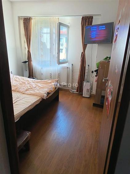 Zona Girocului Decomandat 2 Camere - 4