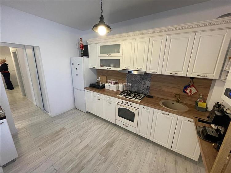 Bloc Nou - 3 Camere 2 Bai - Curte privata - Zona Rediu - 4