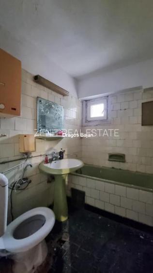 Dorobanti ASE // 4 camere // 1980 - 12