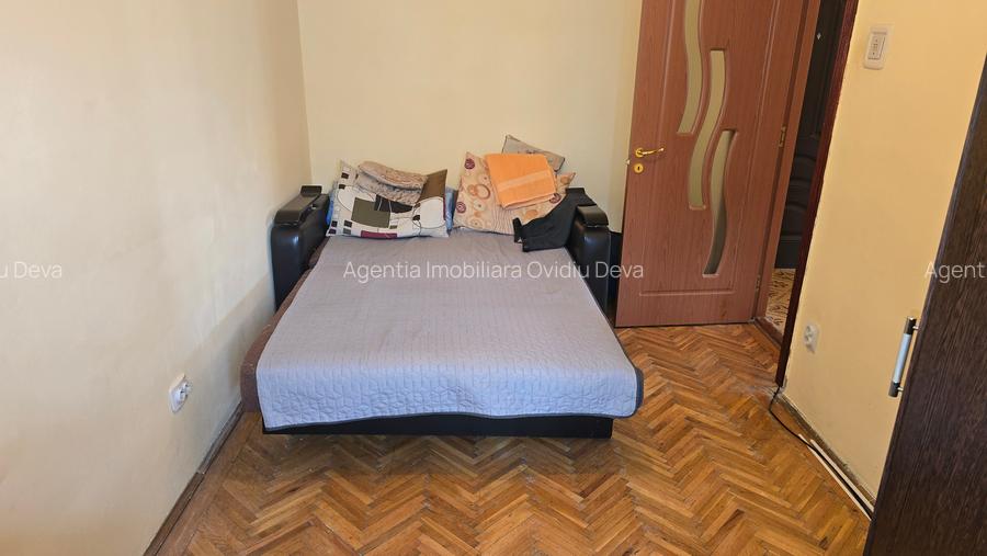 Vand apartament 3 camere cu intrari separate in Deva, zona Minerului, - 8
