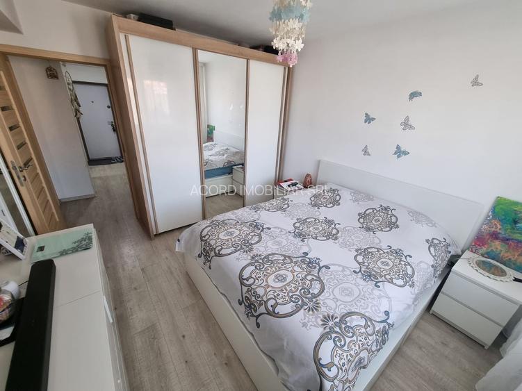 Compozitori-apartament 3 camere decomandat - 6