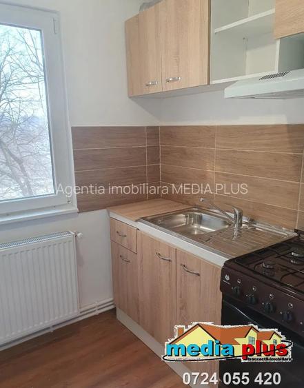 Apartament cu 3 camere semidecomandat Micro 21 - 5